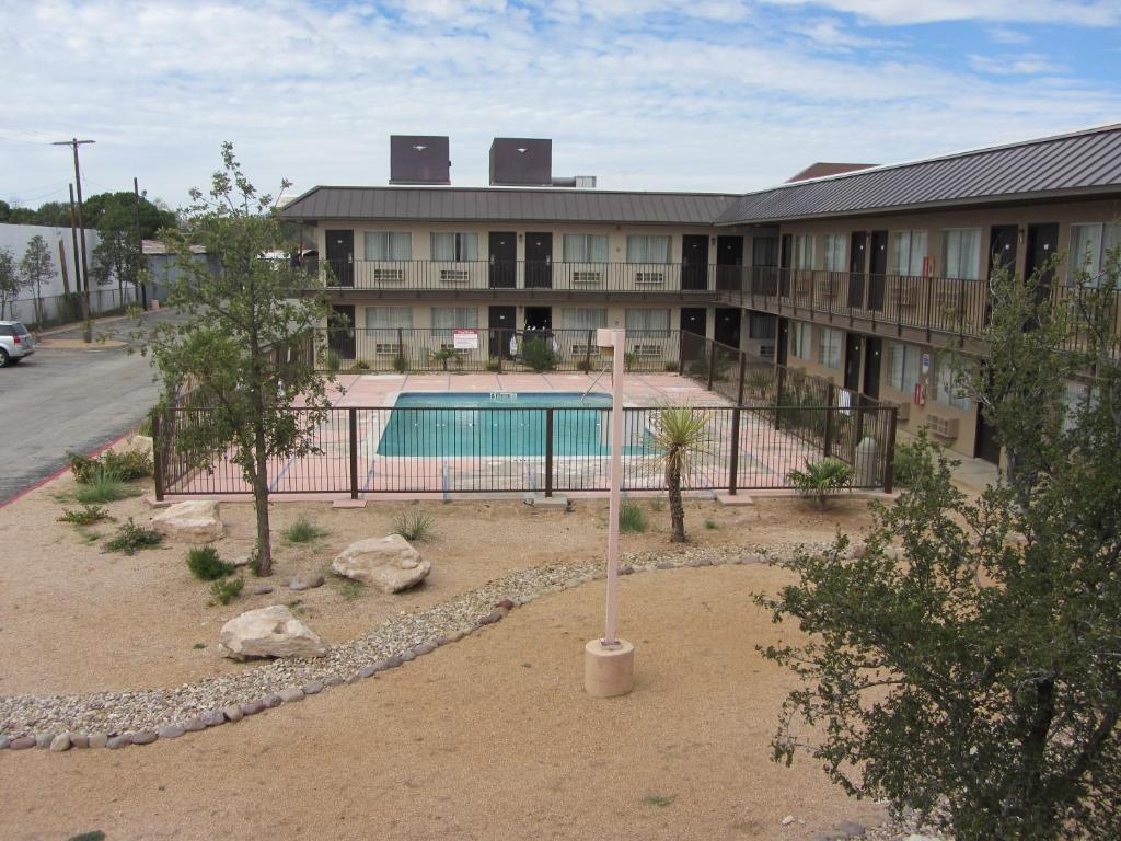 Howard Johnson By Wyndham Odessa Tx エクステリア 写真