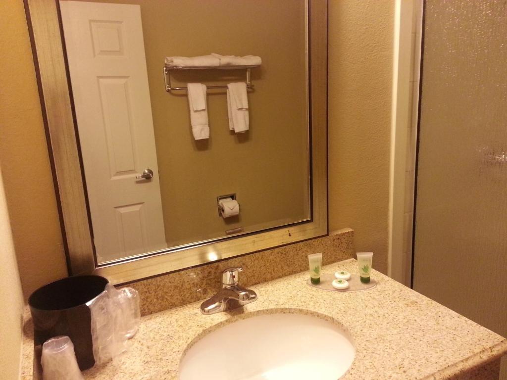 Howard Johnson By Wyndham Odessa Tx 部屋 写真