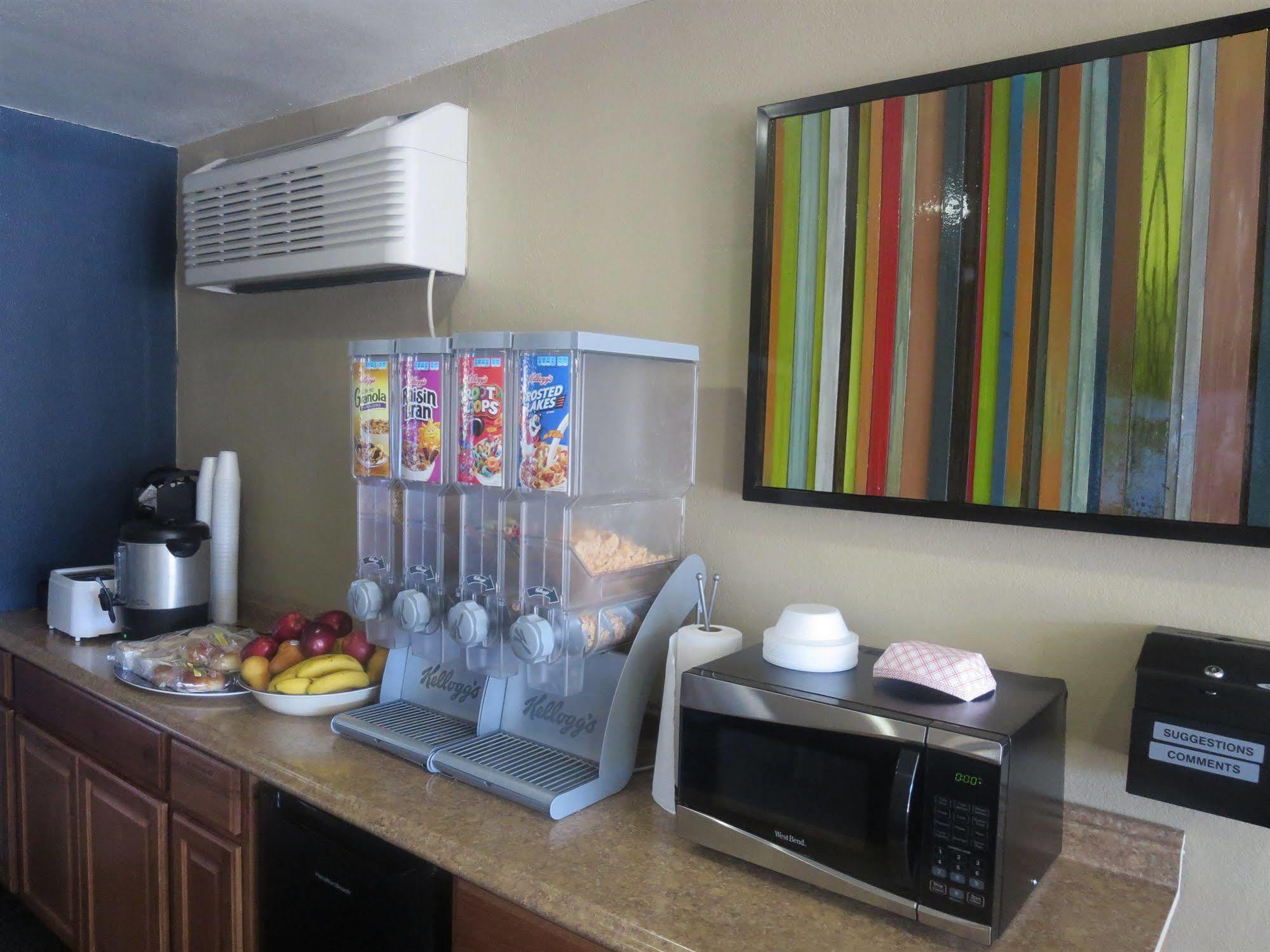 Howard Johnson By Wyndham Odessa Tx エクステリア 写真