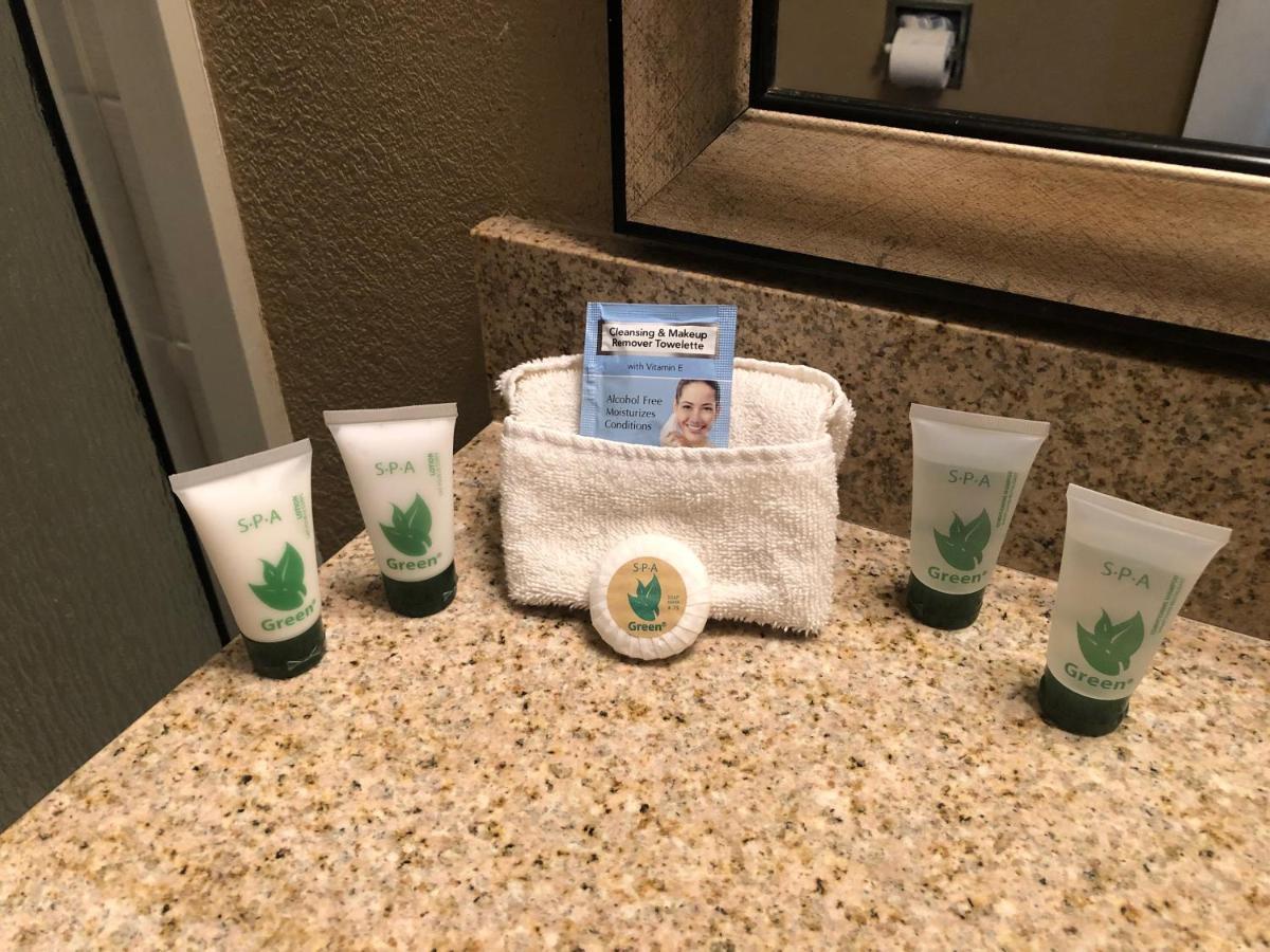 Howard Johnson By Wyndham Odessa Tx エクステリア 写真